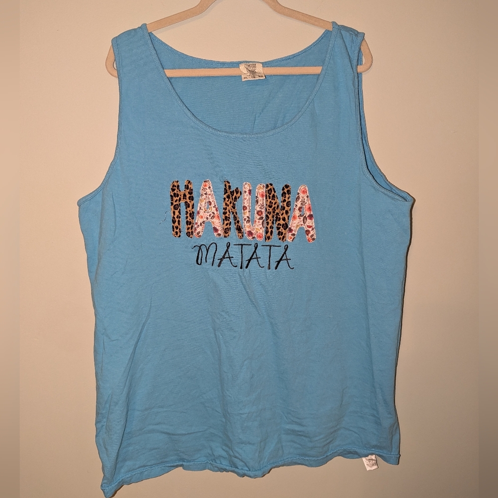 Comfort Colors Light Blue "Hakuna Matata" Graphic Tank